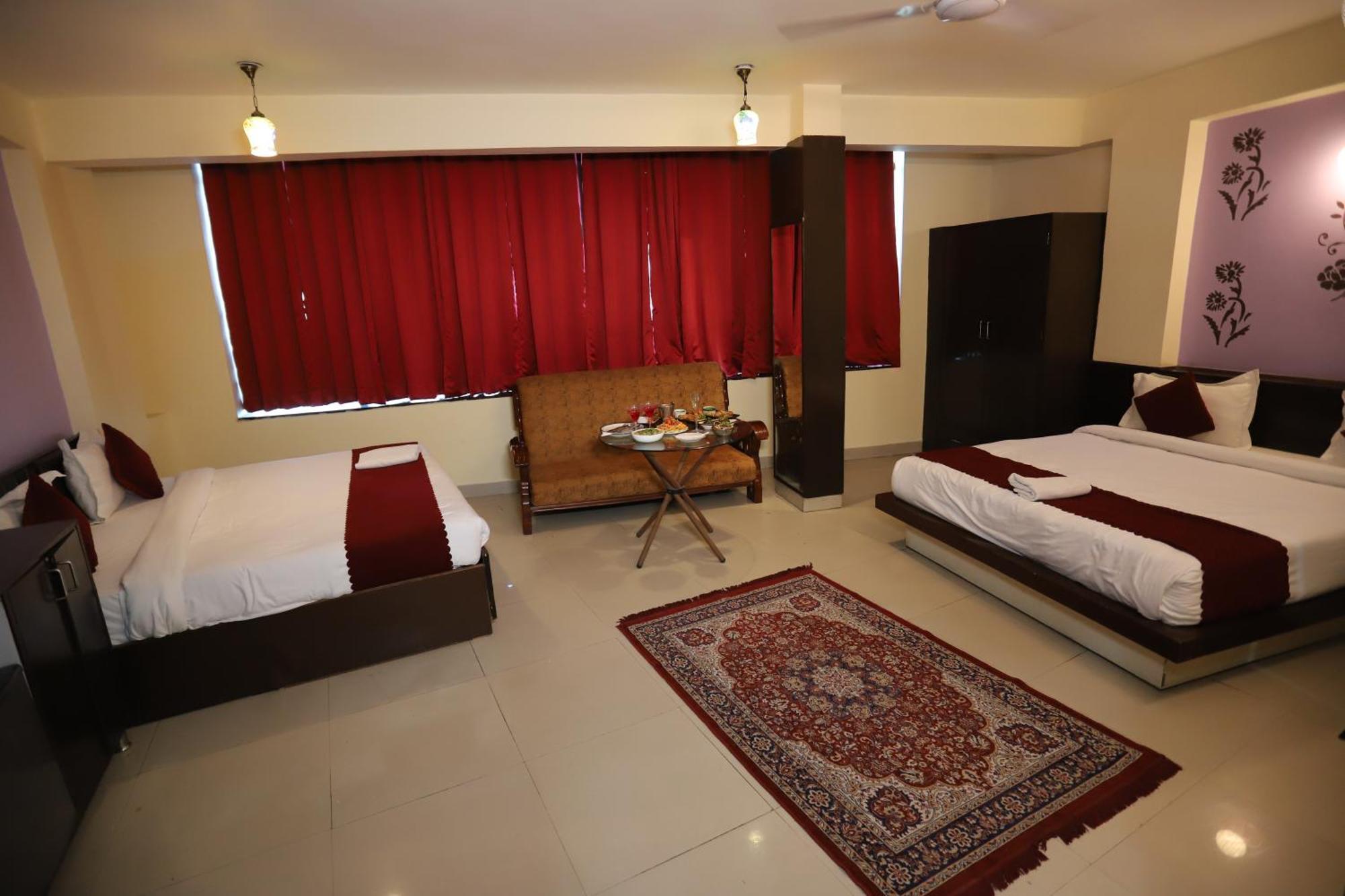 Airport Hotel Port View Ню Делхи Екстериор снимка