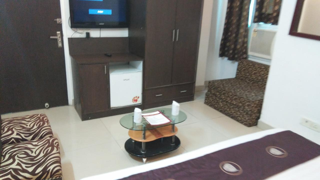 Airport Hotel Port View Ню Делхи Стая снимка