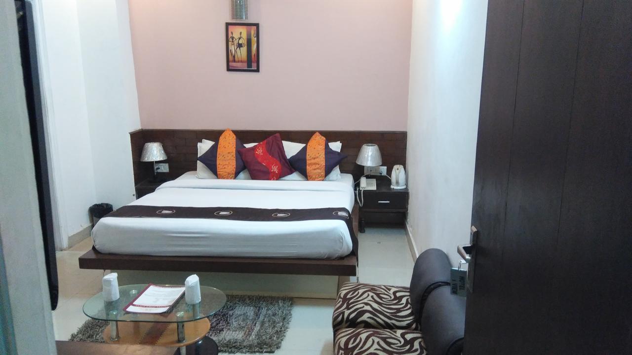 Airport Hotel Port View Ню Делхи Стая снимка